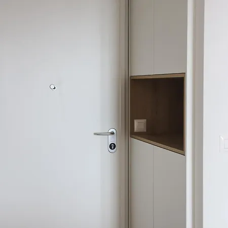 Bright With Garage Appartamento